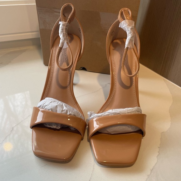 SIZE 7 PIEPIEBUY WOMENS SQUARE TOE ANKLE BUCKLE - Picture 1 of 9